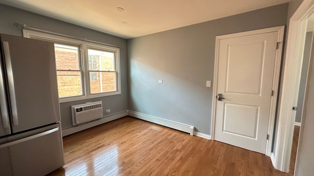 5404 N Central Avenue 2, Chicago, IL 60630