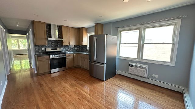 5404 N Central Avenue 2, Chicago, IL 60630