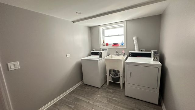 5404 N Central Avenue 2, Chicago, IL 60630