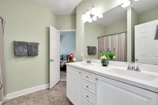 2017 Forest View Circle, Leland, NC 28451