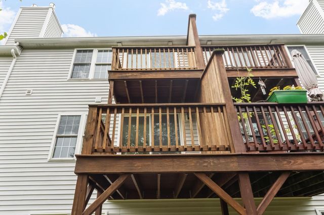 9 Green Briar Rd 9, Fitchburg, MA 01420