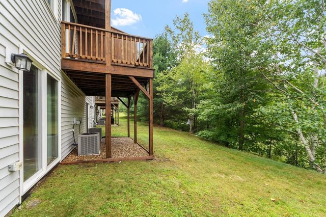 9 Green Briar Rd 9, Fitchburg, MA 01420