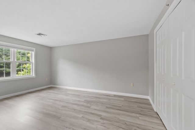 9 Green Briar Rd 9, Fitchburg, MA 01420