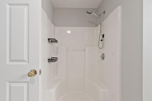 9 Green Briar Rd 9, Fitchburg, MA 01420