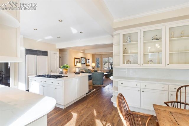 9 Broadmoor Avenue, Colorado Springs, CO 80906