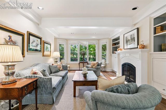 9 Broadmoor Avenue, Colorado Springs, CO 80906