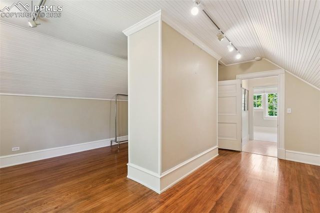 9 Broadmoor Avenue, Colorado Springs, CO 80906