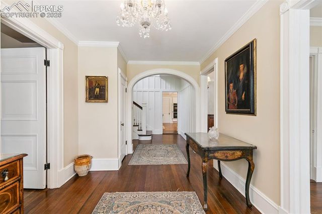 9 Broadmoor Avenue, Colorado Springs, CO 80906