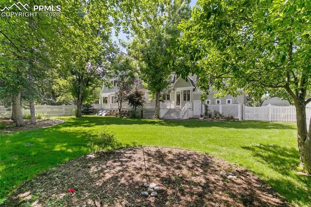 9 Broadmoor Avenue, Colorado Springs, CO 80906