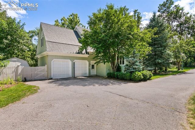 9 Broadmoor Avenue, Colorado Springs, CO 80906