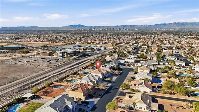 6845 Cedar Basin Avenue, Las Vegas, NV 89142