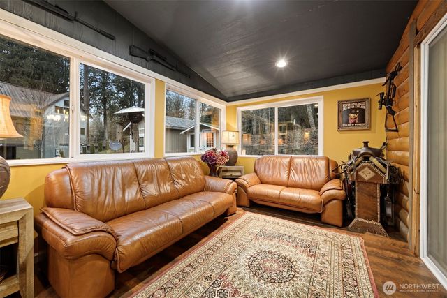 11027 Shuksan Rim Drive, Deming, WA 98244