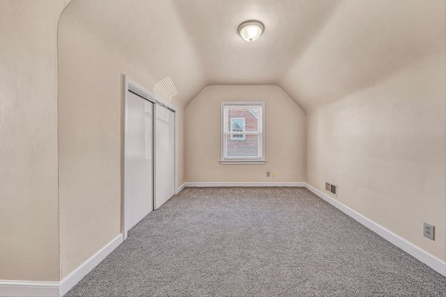 1013 Gardens RD, Roanoke, VA 24014