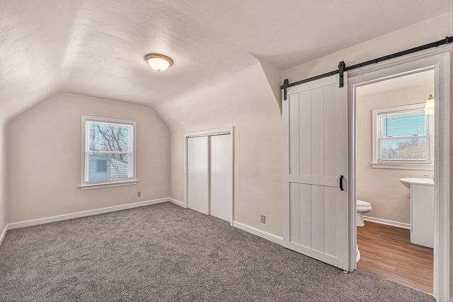 1013 Gardens RD, Roanoke, VA 24014