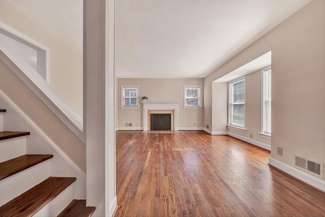 1013 Gardens RD, Roanoke, VA 24014