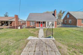 1013 Gardens RD, Roanoke, VA 24014