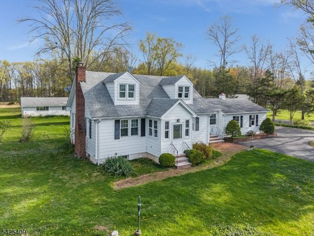 115 Barbertown Point Breeze, Kingwood Twp., NJ 08825