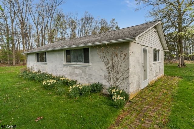 115 Barbertown Point Breeze, Kingwood Twp., NJ 08825