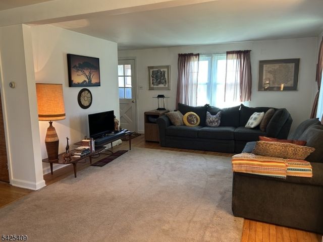 115 Barbertown Point Breeze, Kingwood Twp., NJ 08825