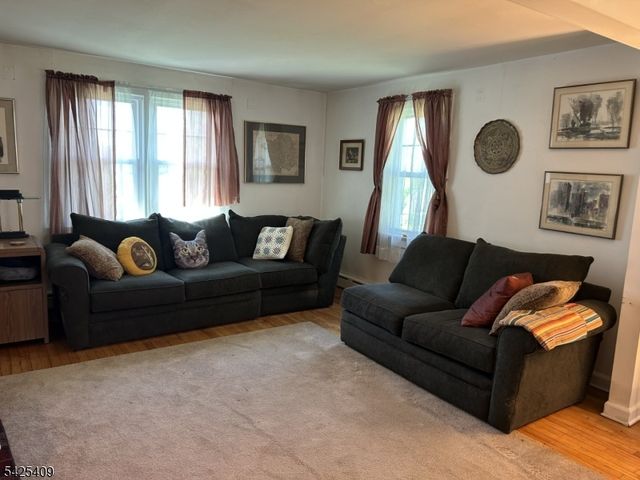 115 Barbertown Point Breeze, Kingwood Twp., NJ 08825