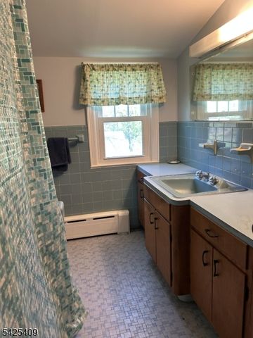 115 Barbertown Point Breeze, Kingwood Twp., NJ 08825