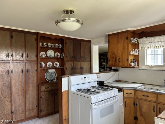 115 Barbertown Point Breeze, Kingwood Twp., NJ 08825