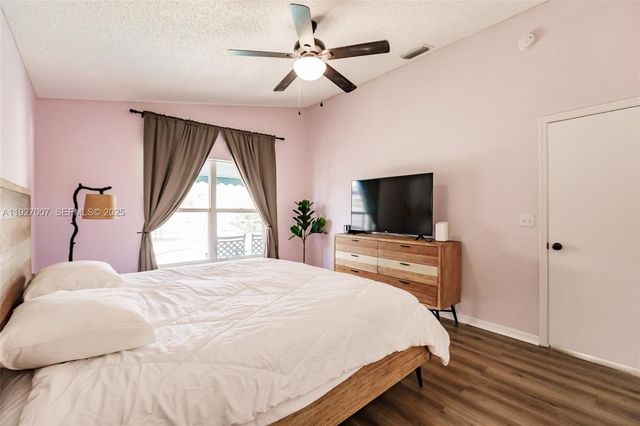 3022 BRANSBURY CT, Kissimmee, FL 34747