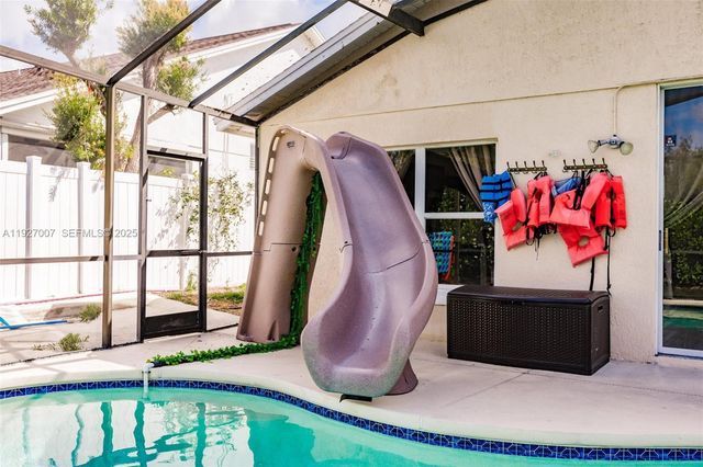 3022 BRANSBURY CT, Kissimmee, FL 34747