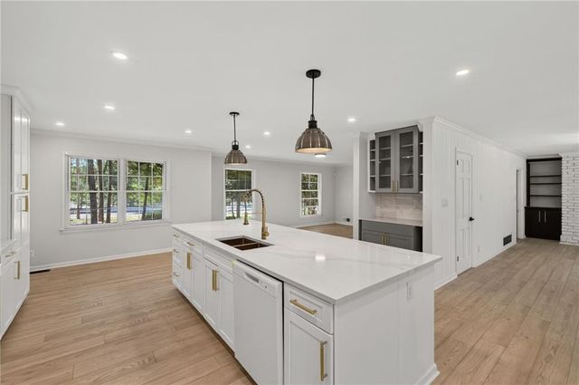 3121 Cascade Road SW, Atlanta, GA 30311