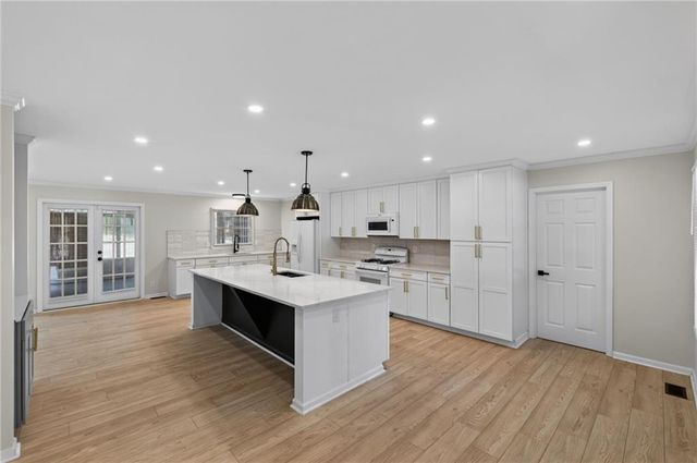 3121 Cascade Road SW, Atlanta, GA 30311