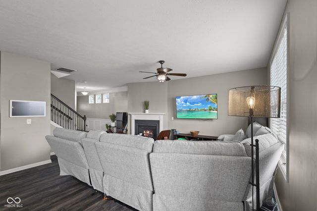 6842 Shooting Star Drive, Whitestown, IN 46075
