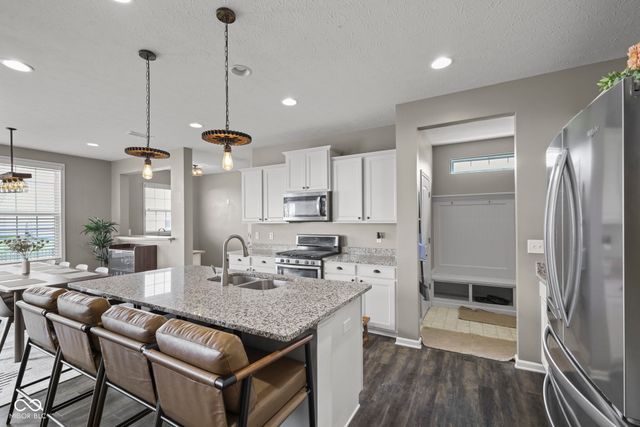 6842 Shooting Star Drive, Whitestown, IN 46075