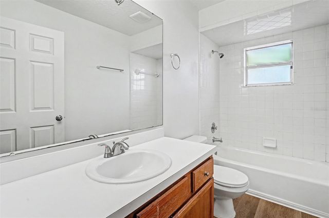 1004 LANTANA DRIVE, Eustis, FL 32726