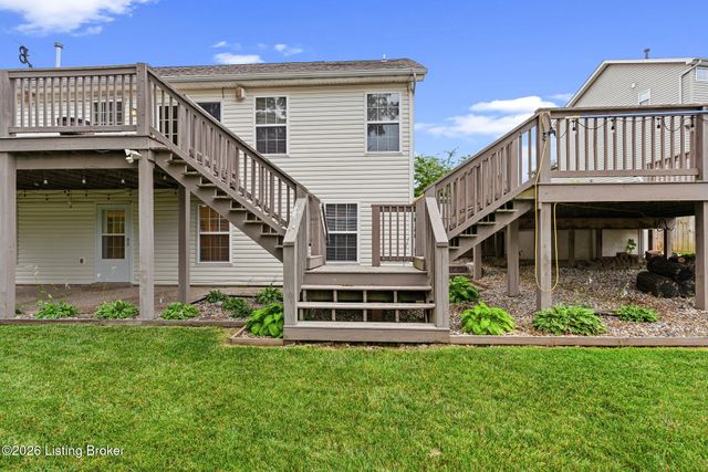 5908 Saddle Blanket Dr, Louisville, KY 40219