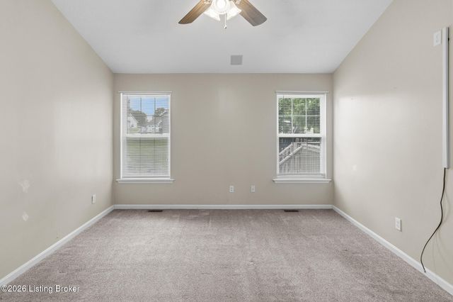 5908 Saddle Blanket Dr, Louisville, KY 40219