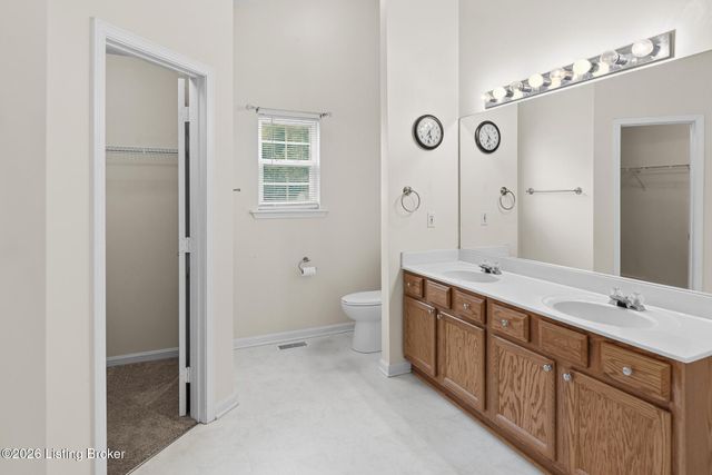 5908 Saddle Blanket Dr, Louisville, KY 40219