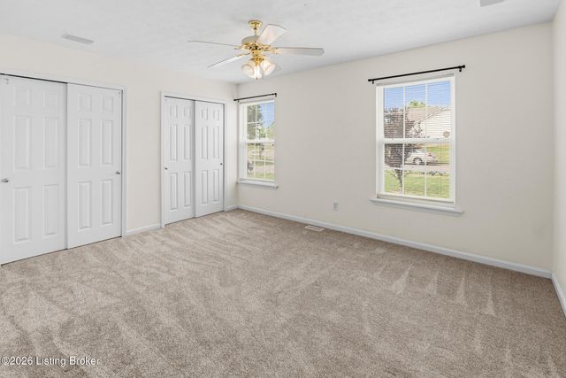 5908 Saddle Blanket Dr, Louisville, KY 40219