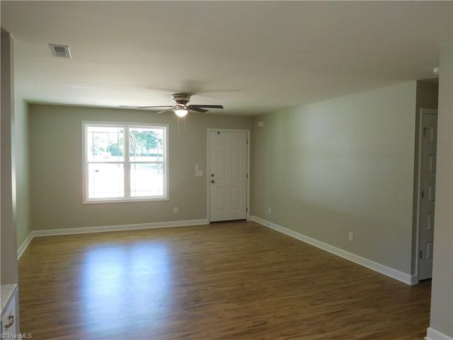 415 N Scientific Street, High Point, NC 27260