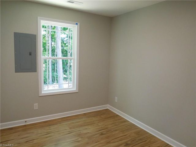 415 N Scientific Street, High Point, NC 27260