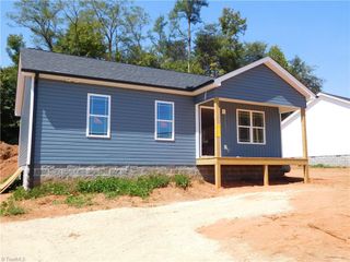 415 N Scientific Street, High Point, NC 27260