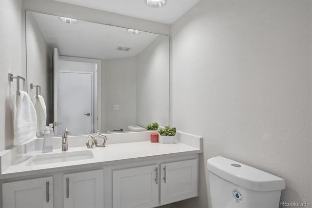 8655 Cresthill Lane, Highlands Ranch, CO 80130