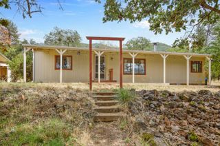 301 Robmar Lane, Grants Pass, OR 97527
