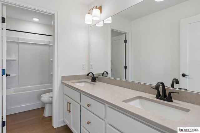 11209 N 173 Street, Bennington, NE 68007