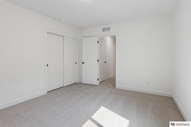 11209 N 173 Street, Bennington, NE 68007