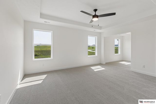 11209 N 173 Street, Bennington, NE 68007