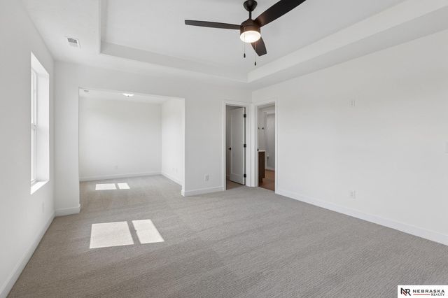 11209 N 173 Street, Bennington, NE 68007