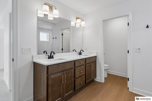 11209 N 173 Street, Bennington, NE 68007