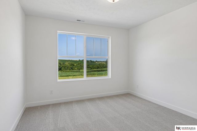 11209 N 173 Street, Bennington, NE 68007