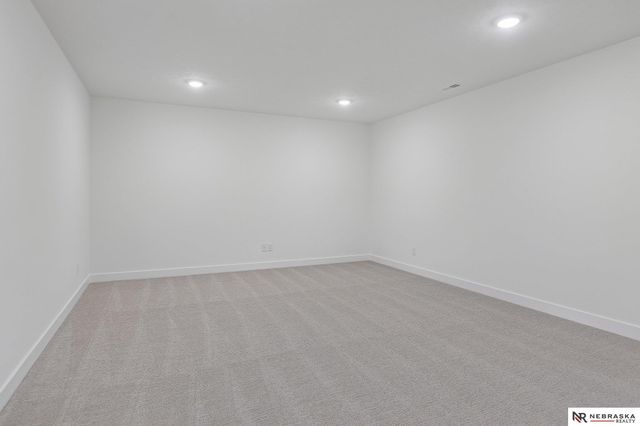 11209 N 173 Street, Bennington, NE 68007