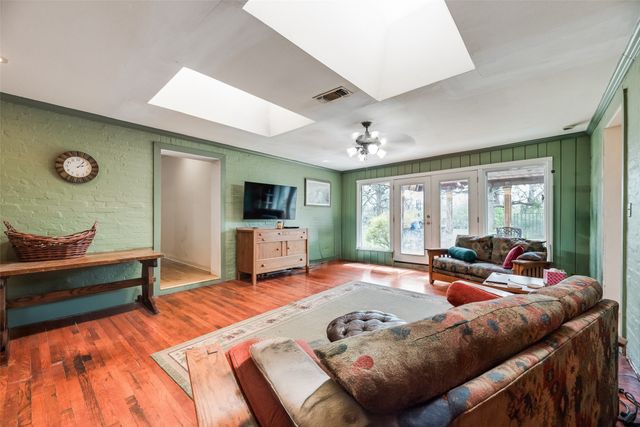 508 Martin Lane, Euless, TX 76040